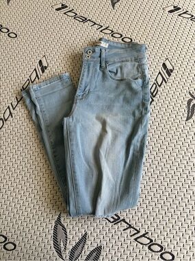 Light Blue Women’s Jeans